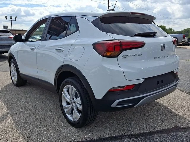 New 2026 Summit White Buick Preferred image 4