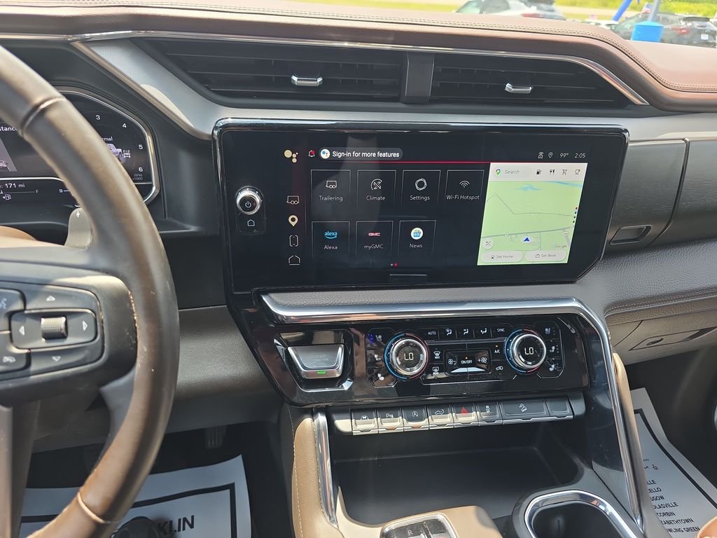Used 2025 White GMC Denali image 21