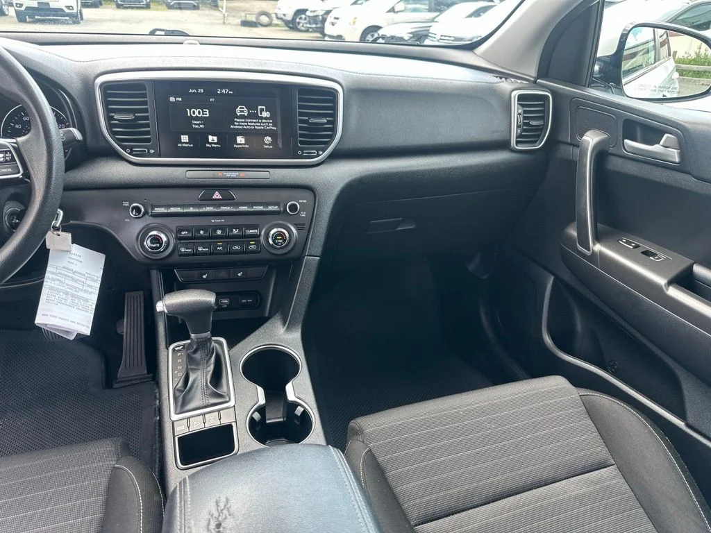 Used 2020 White Kia LX image 26