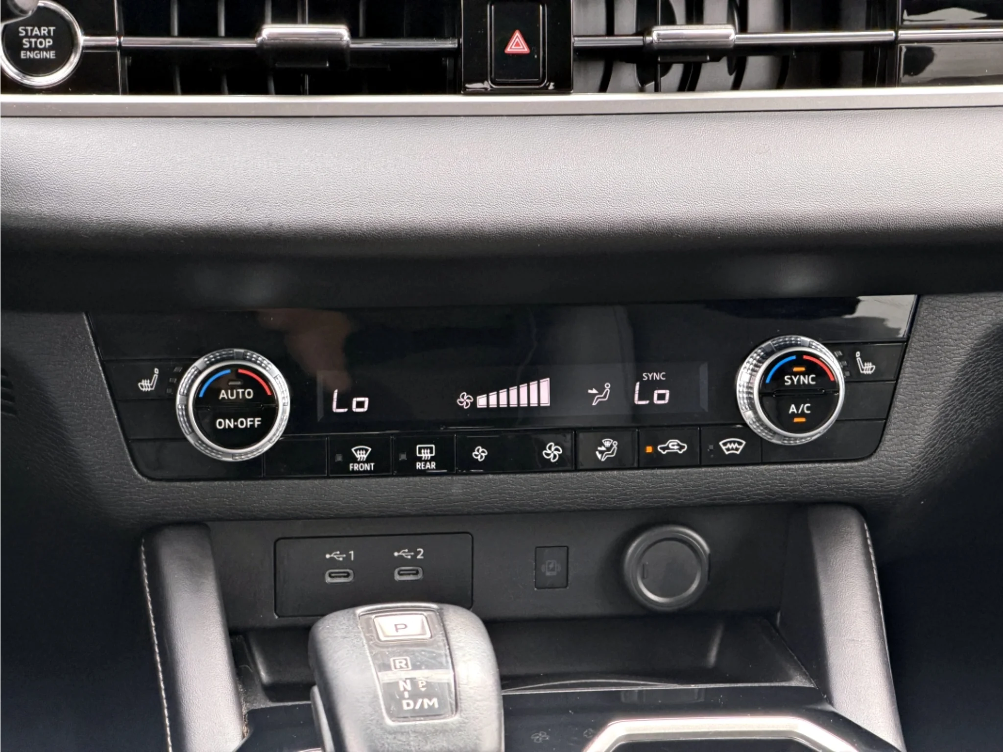 Used 2025 Black Mitsubishi SE image 16