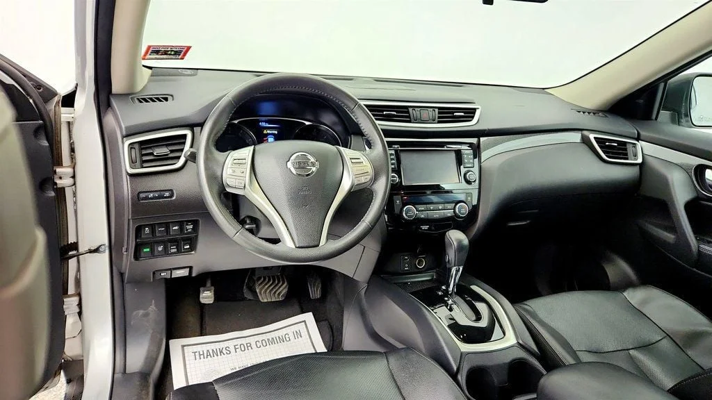 Used 2016 Brilliant Silver Nissan AWD 4dr SL w/ Premium Package & Panoramic Moonroof image 12