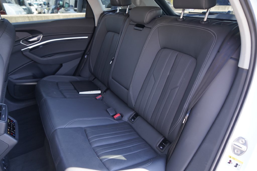 Used 2021  Audi Premium Plus image 33