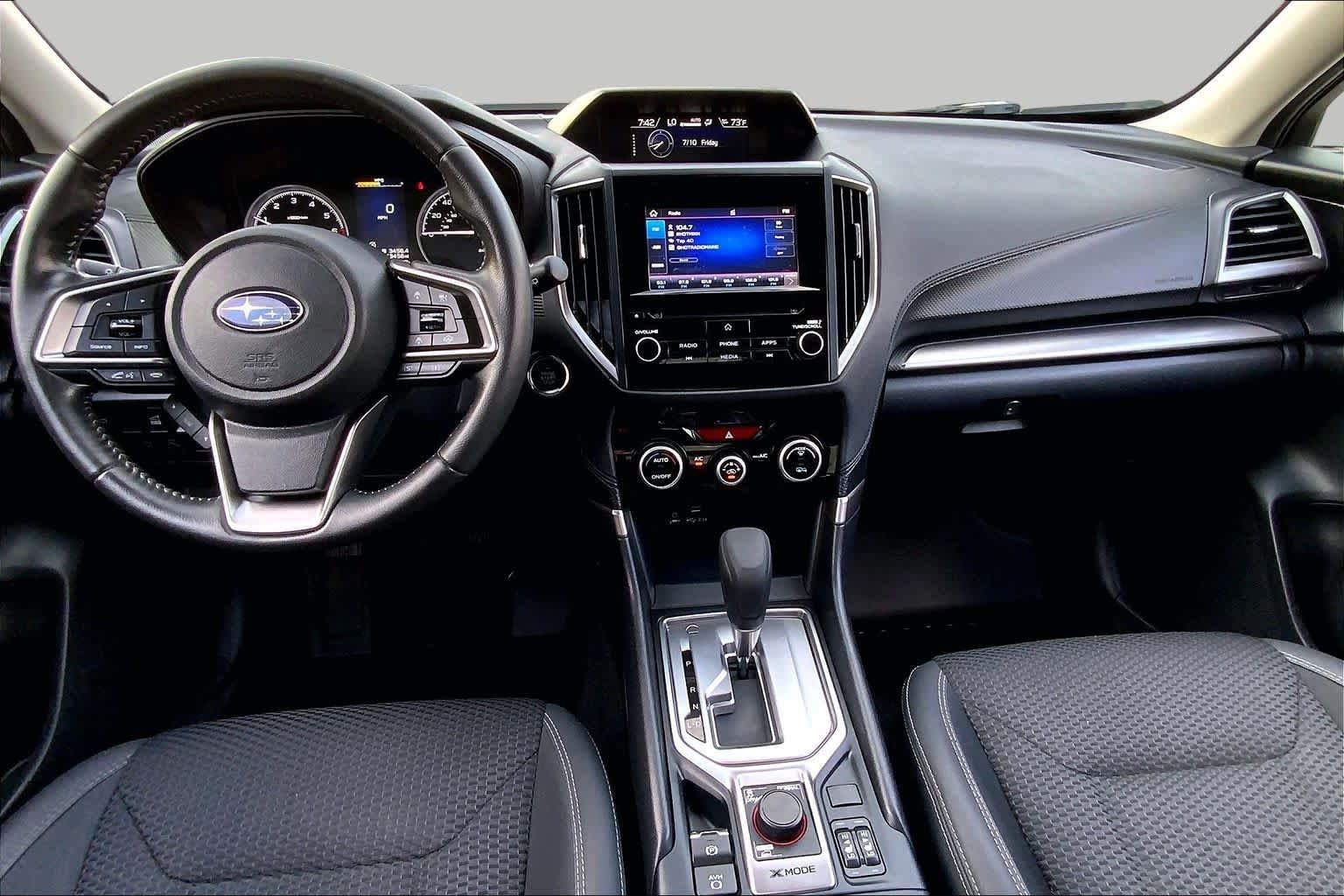 Used 2020 Ice Silver Metallic Subaru Premium image 16