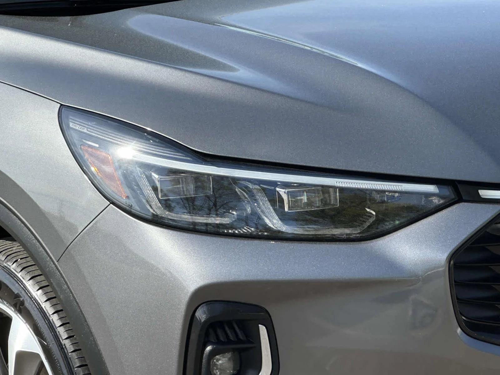 Used 2023 Carbonized Gray Metallic Ford Platinum image 11