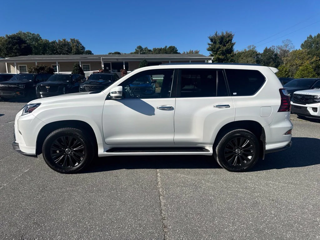 Used 2021 White Lexus 460 Luxury image 2