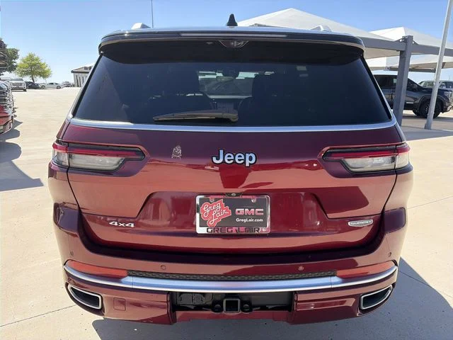 Used 2023 Red Jeep Summit image 5