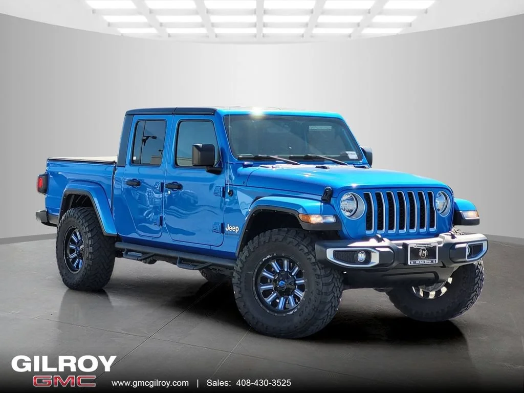 2021 Jeep Gladiator Overland's photo