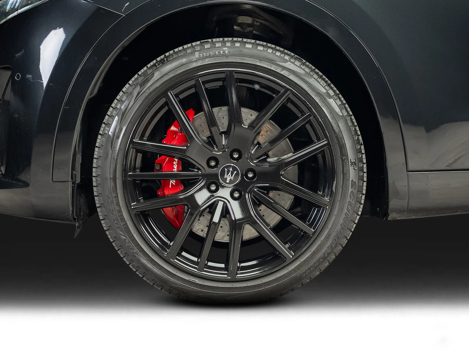 Used 2022 Gray Maserati Modena image 26