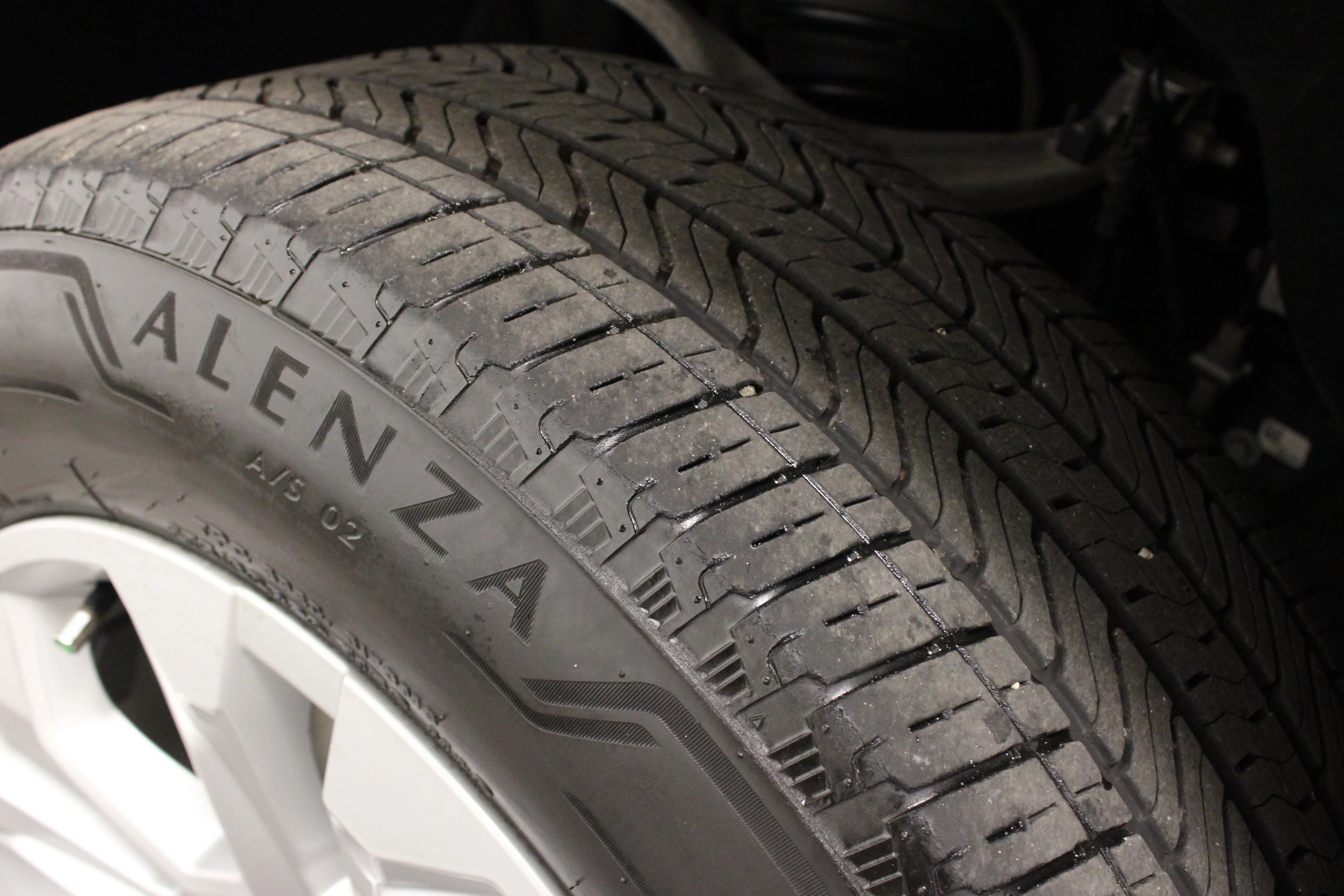 Used 2025 Summit White Chevrolet LTZ image 11