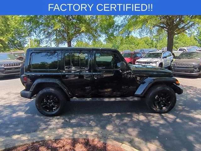 Used 2022 Black Jeep Unlimited Sahara Altitude image 6