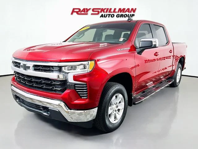 Used 2024 Red Chevrolet LT image 3