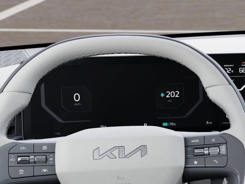 New 2026 White Kia Wind image 21