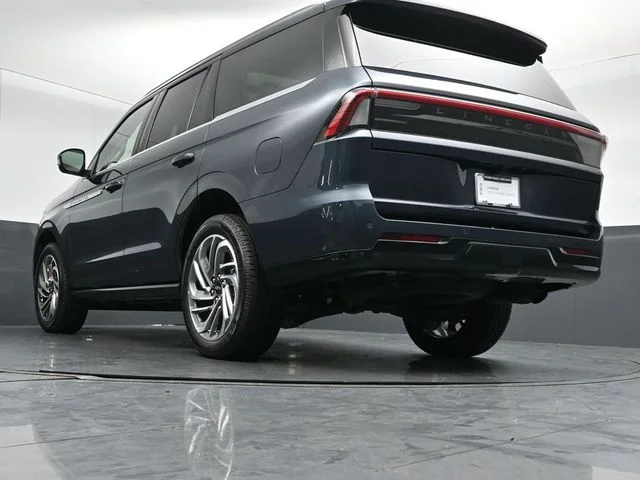 Used 2025 Blue Lincoln Reserve image 46