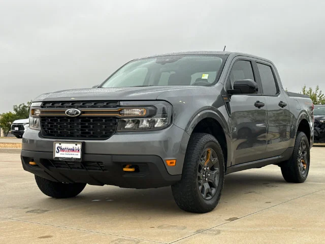 Used 2024 Gray Ford XLT image 3