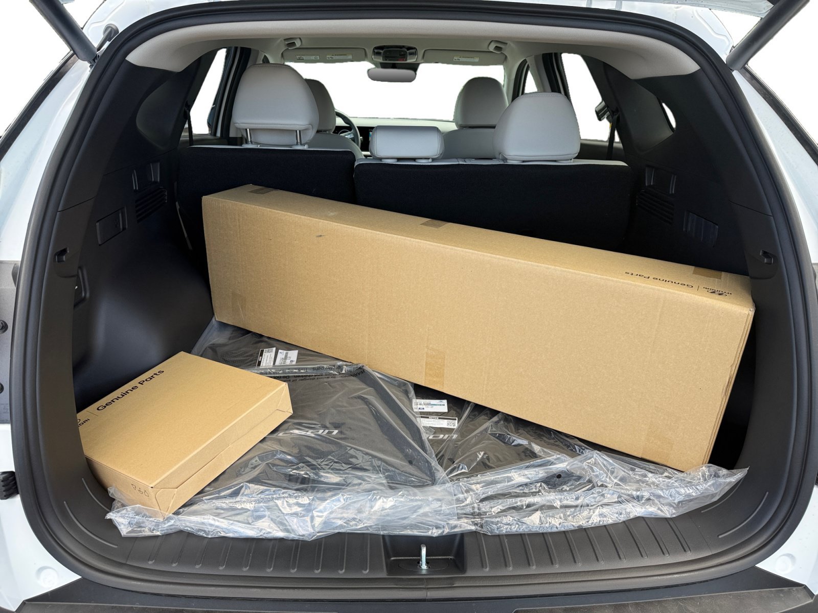 New 2026 Creamy White Pearl Hyundai SEL Convenience image 17