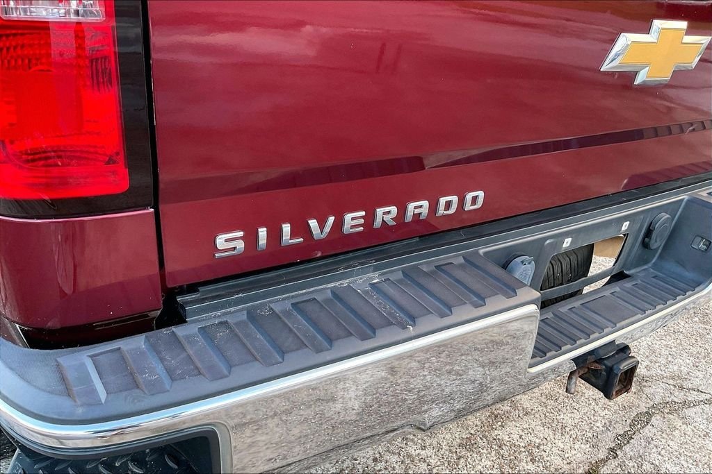 Used 2016 Red Chevrolet LT image 27