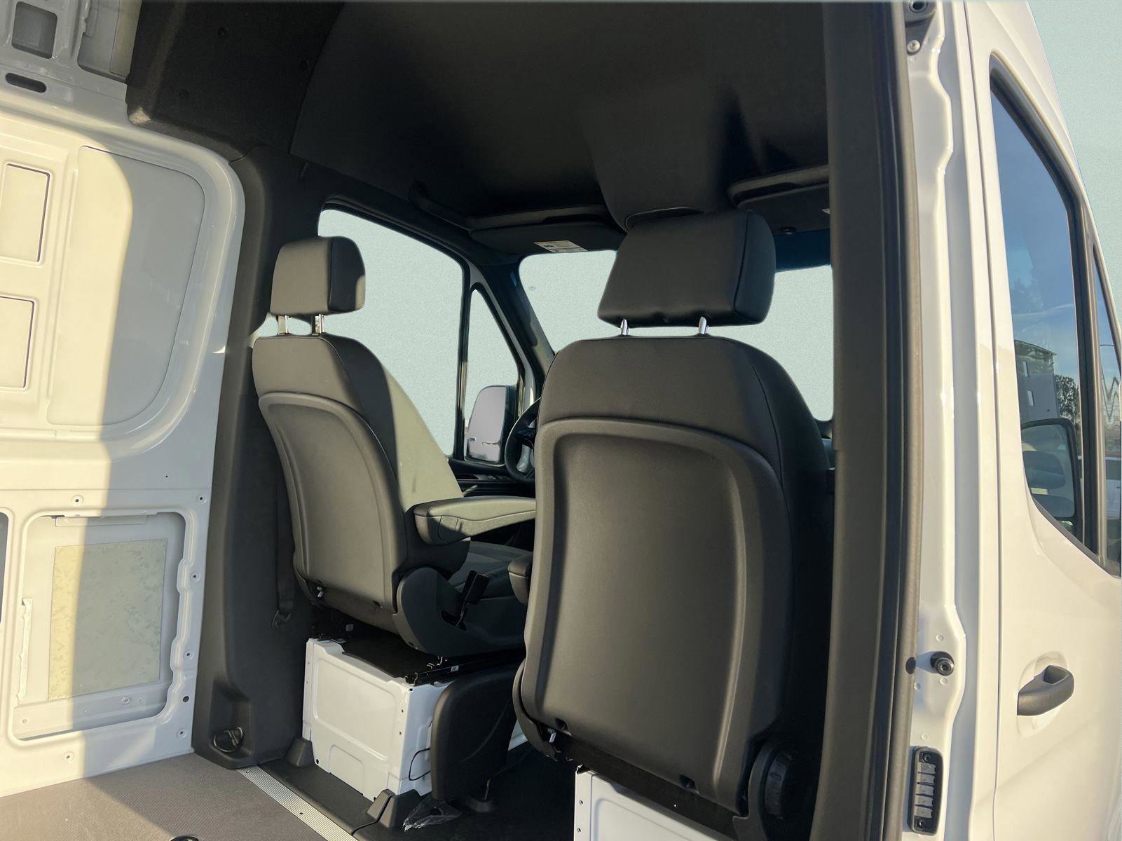 2025 Mercedes-Benz Sprinter Cargo Van Base - Photo 10
