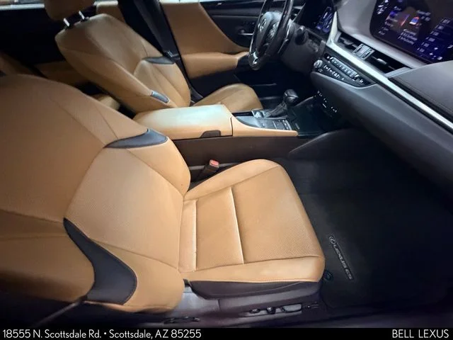 Used 2021 Red Lexus 300h image 12
