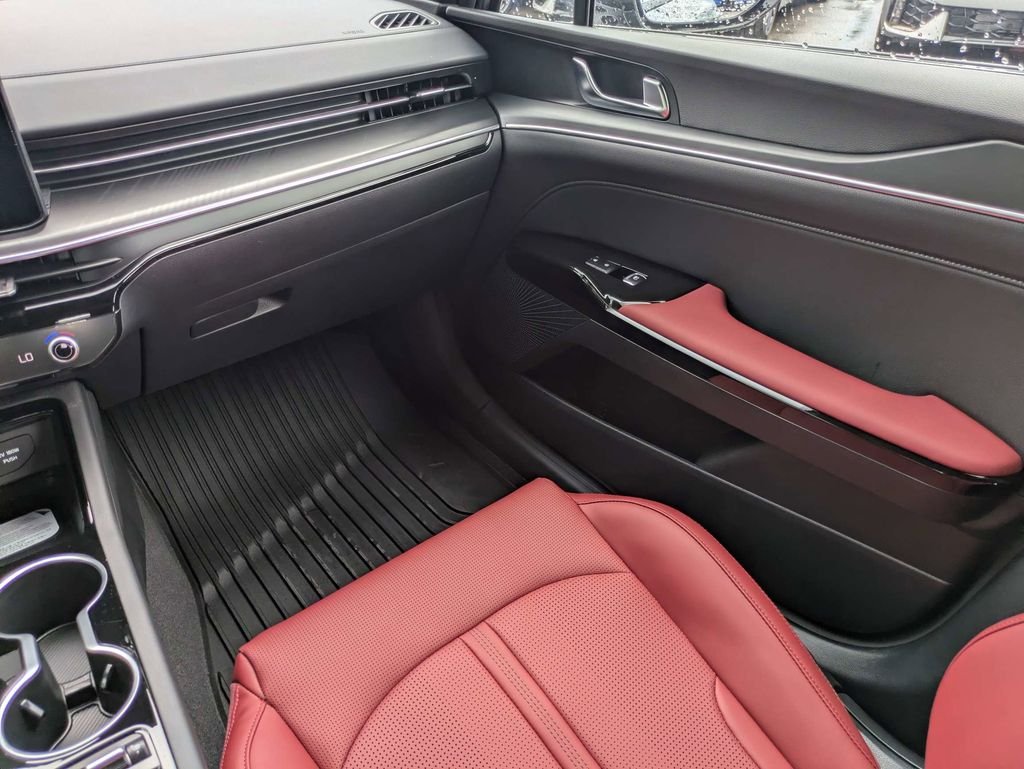 New 2026 Wolf Gray Kia GT-Line FWD image 18