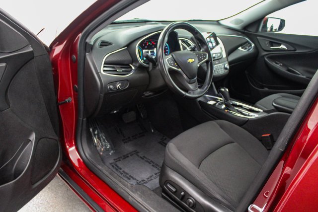 2018 Chevrolet Malibu Hybrid - Photo 14