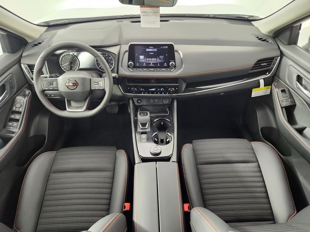 New 2026 Everest White Pearl TriCoat Nissan Rock Creek® image 13