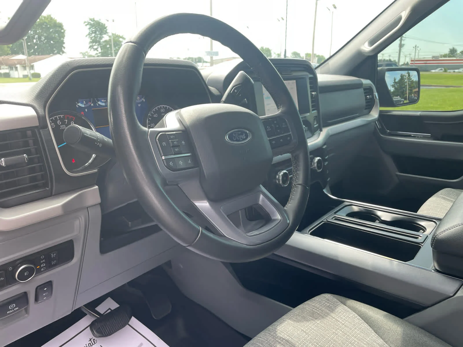 Used 2023 Agate Black Metallic Ford XLT image 11