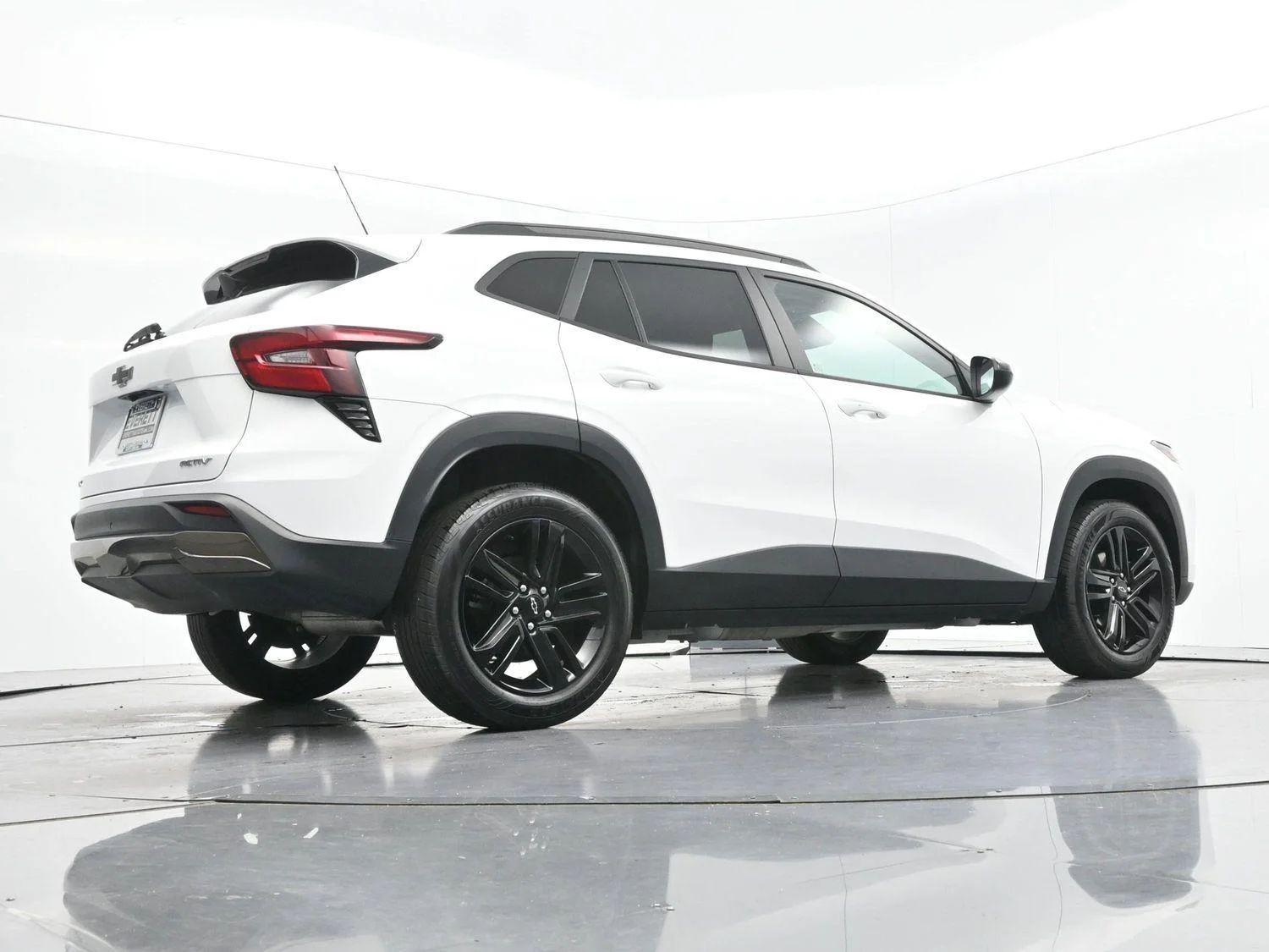 Used 2025 Summit White Chevrolet ACTIV image 48