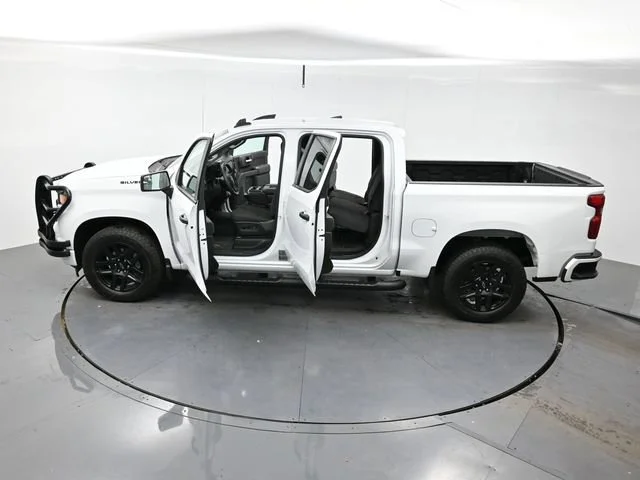 Used 2025 Summit White Chevrolet Custom image 38