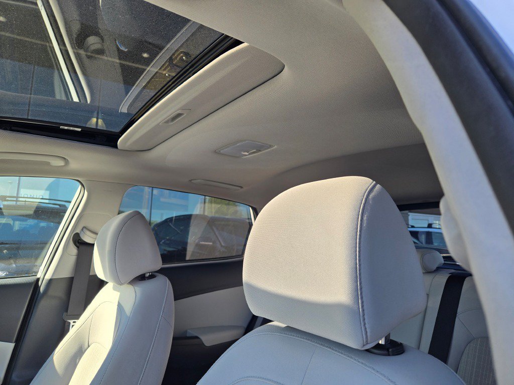 Certified Used 2023 Lunar Hyundai SEL image 22