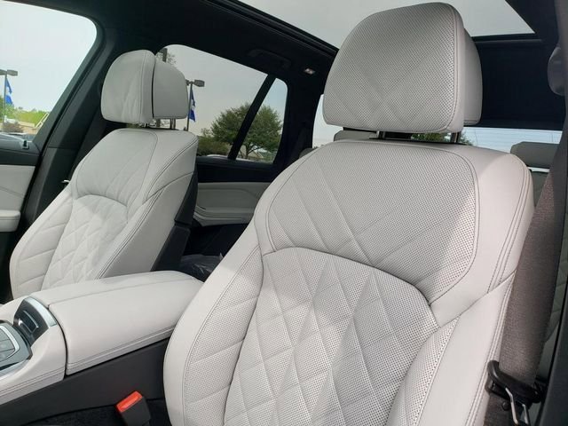 New 2026 Brooklyn Grey Metallic BMW xDrive40i image 21