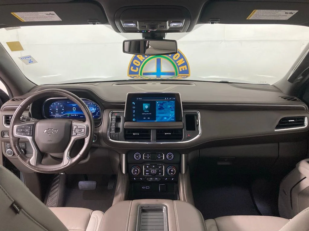 Used 2022 Gray Chevrolet Z71 image 9