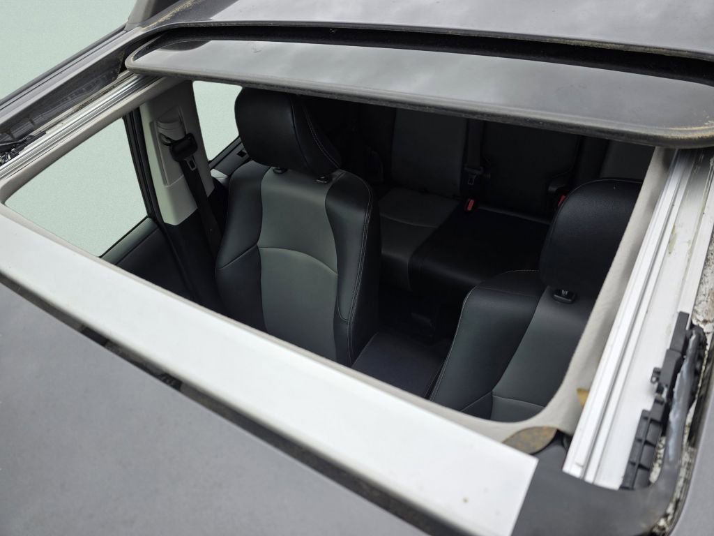 Used 2020 Magnetic Gray Metallic Toyota SR5 Premium image 4