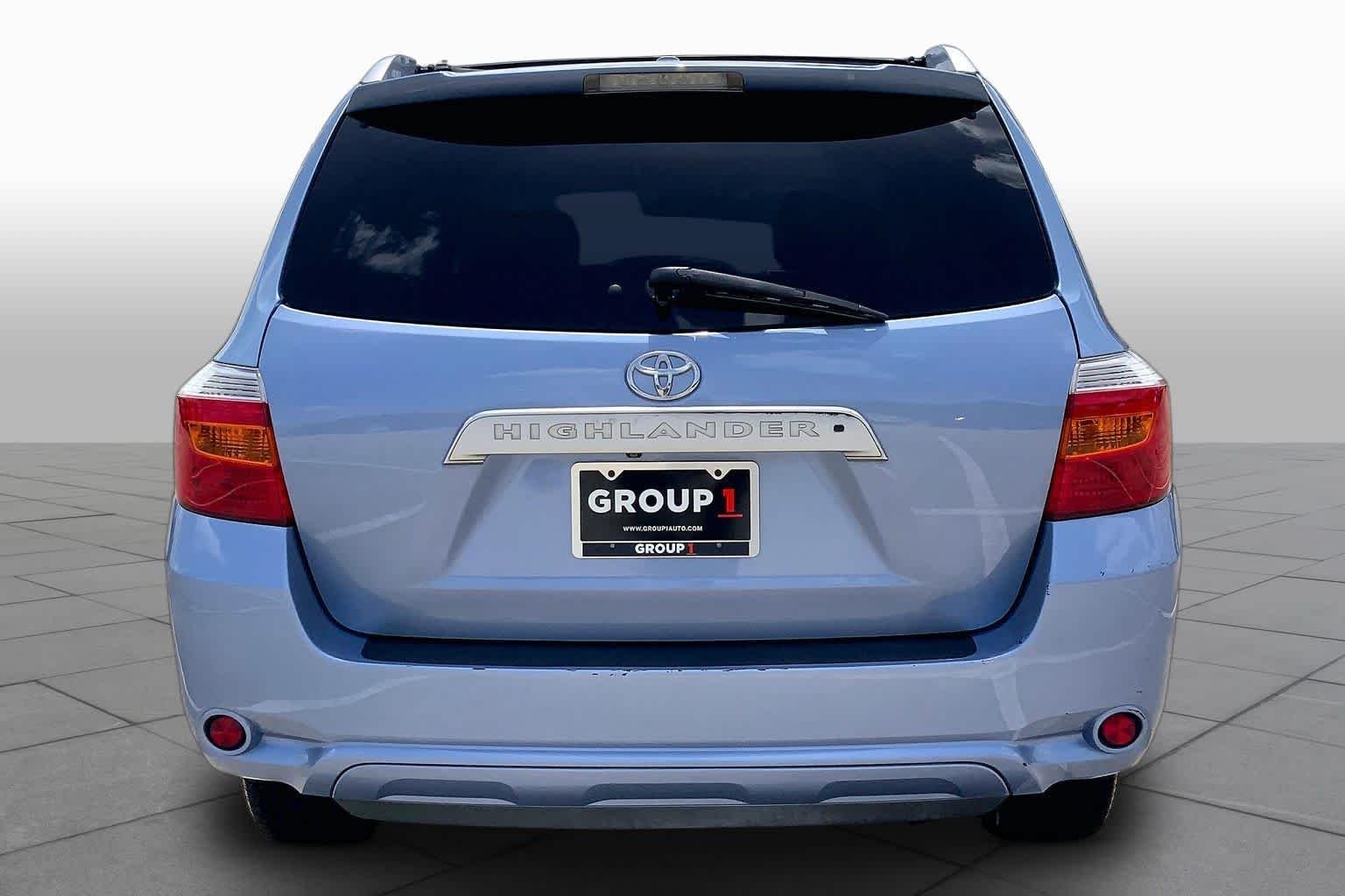 Used 2010 Waveline Pearl Toyota Limited image 4