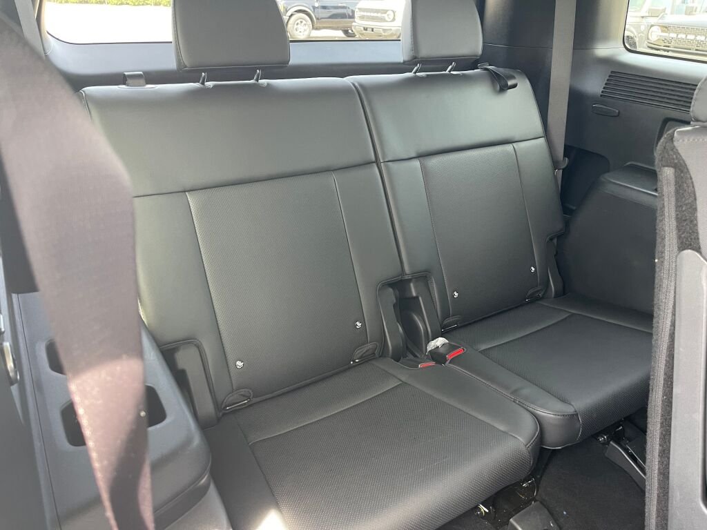 Used 2026 Shimmering Silver Hyundai SEL image 32