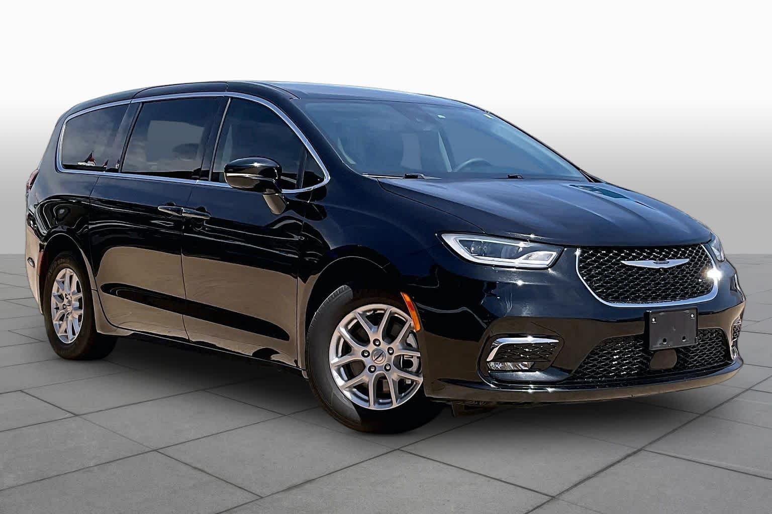 Pre-Owned 2024 Chrysler Pacifica Touring L