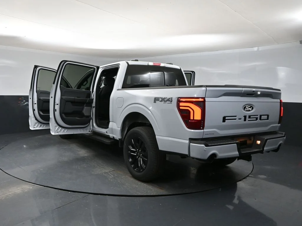 New 2025 White Ford Lariat image 38