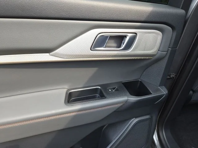New 2027 Gray Ford 4DR 4WD ACTIVE image 33