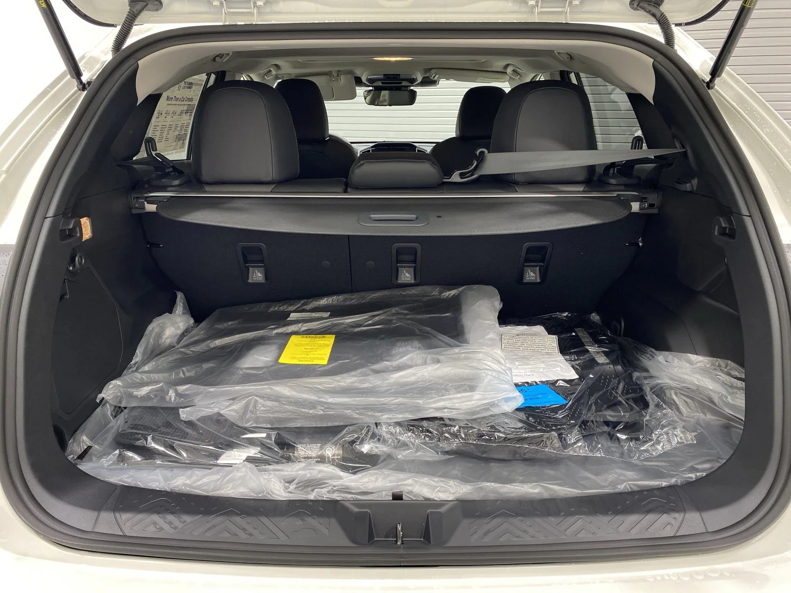 New 2026 CRYSTAL WHITE PEARL Subaru Limited Hybrid image 24