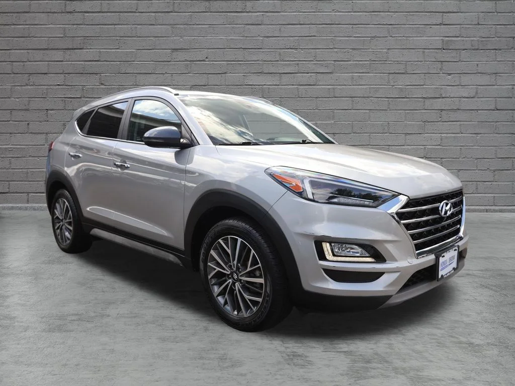 Used 2020 Silver Hyundai Limited image 4