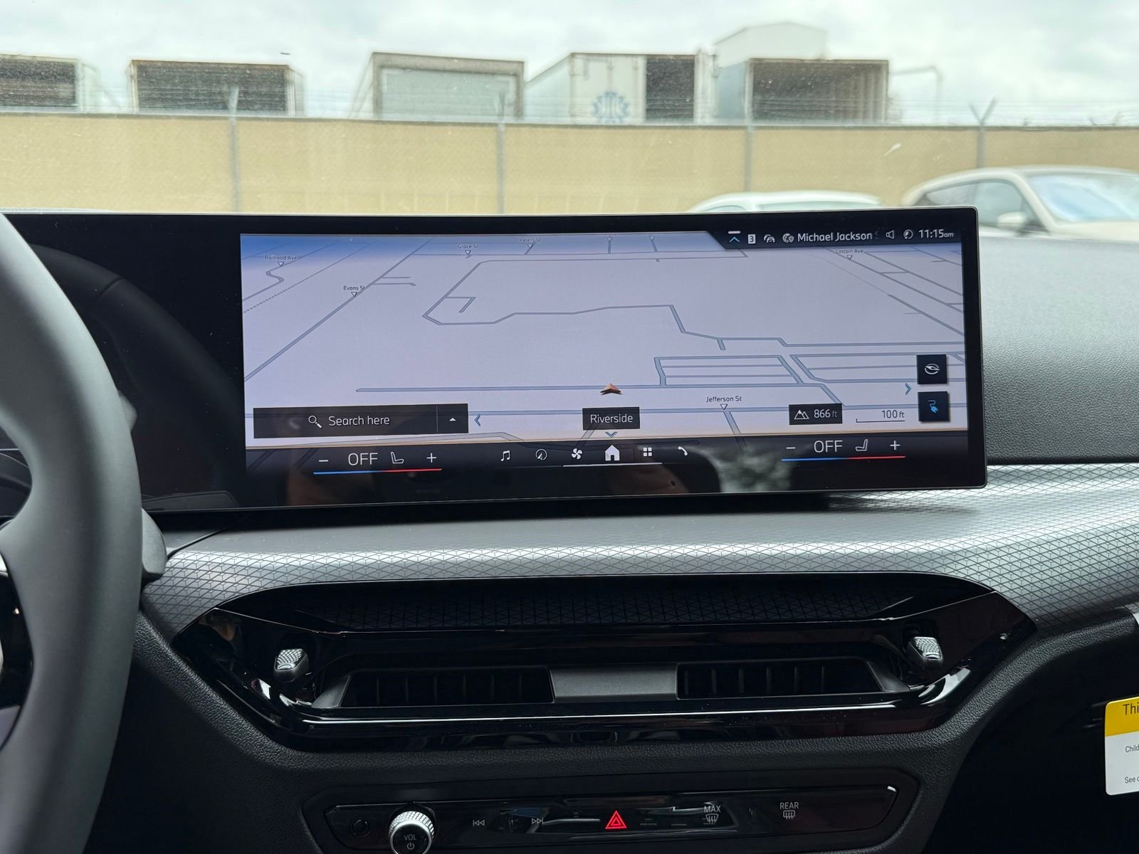 New 2026 Alpine White BMW xDrive40 image 28