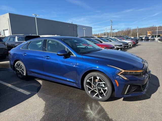 New 2026 Yacht Blue Kia EX image 2