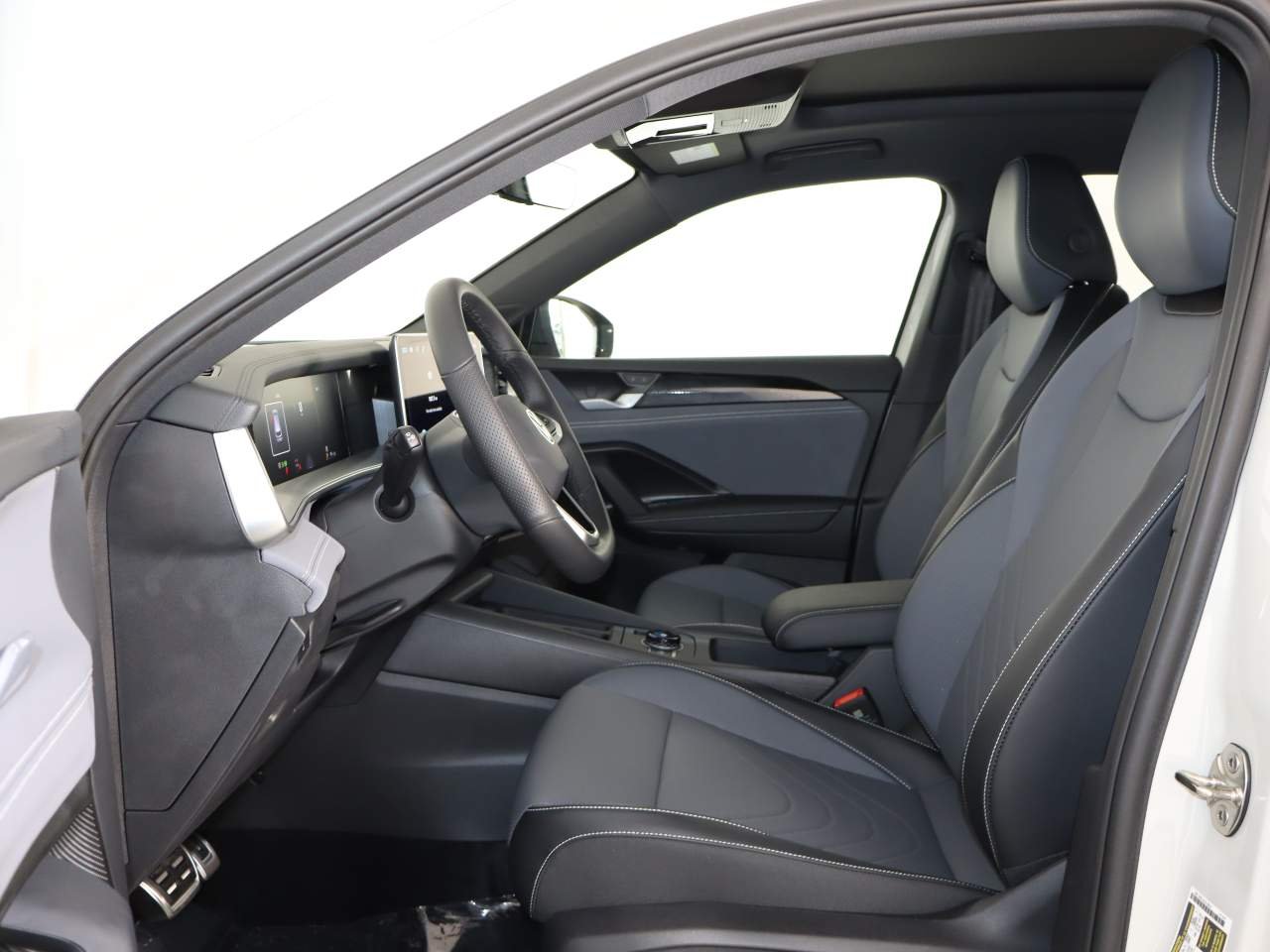 New 2026 Sandstone Volkswagen SE R-Line Black 4Motion image 10