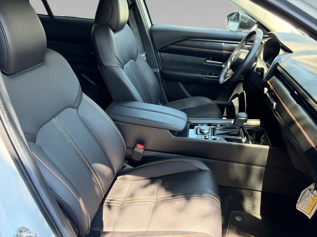 Used 2025 Beige Mazda Premium image 17