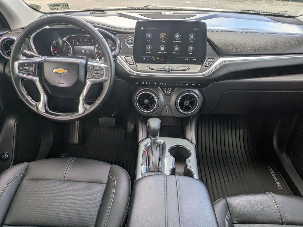 Used 2024 White Chevrolet LT image 19