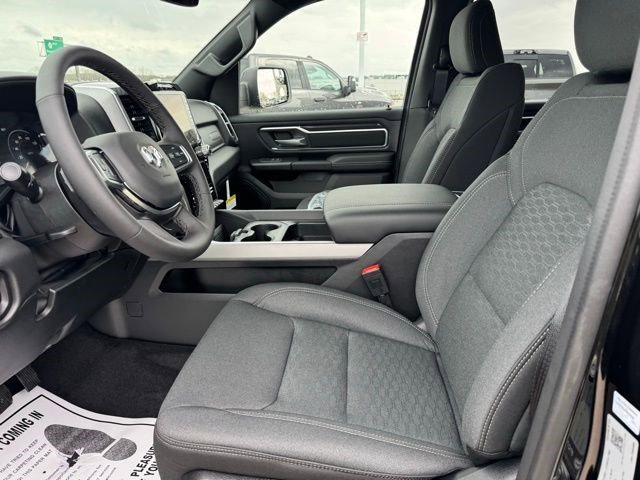 New 2026 Diamond Black Crystal Pearl-Coat Exterior Paint RAM Big Horn image 26