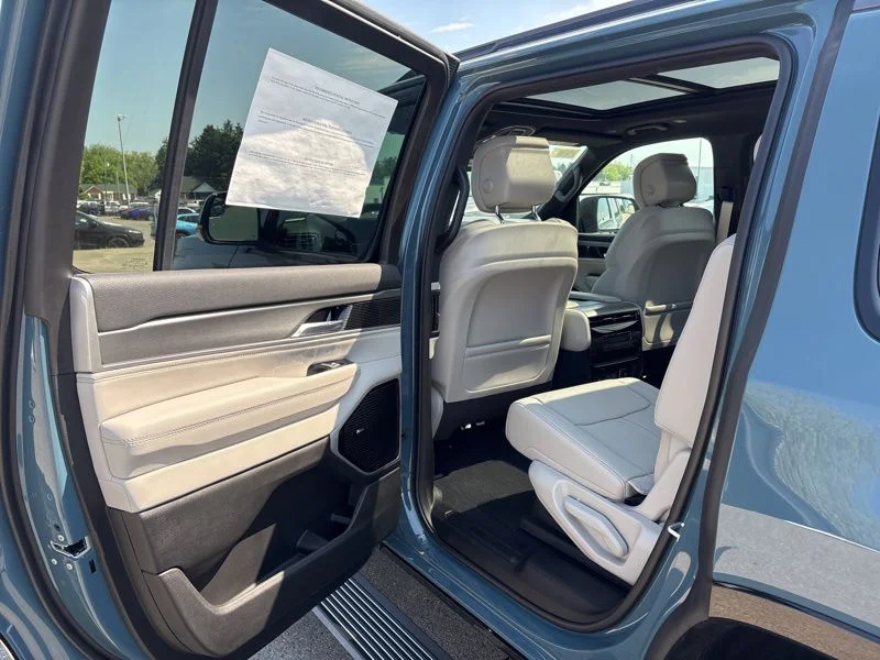 New 2026 Steel Blue Jeep Limited Altitude image 11