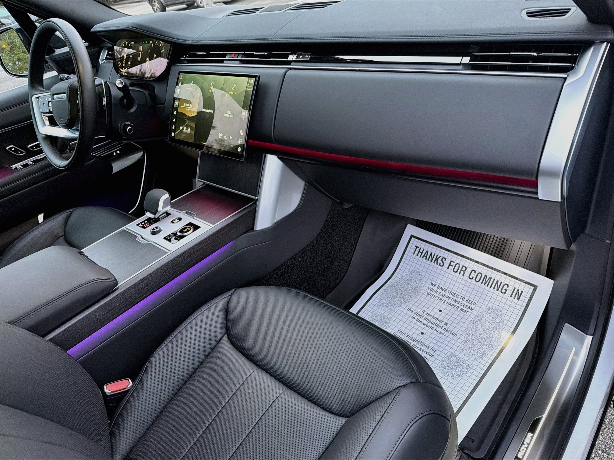 New 2027 Fuji White LAND ROVER  image 14