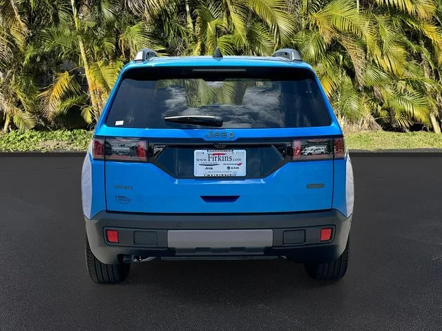 New 2026 Hydro Blue Pearl-Coat Exterior Paint Jeep Overland image 5