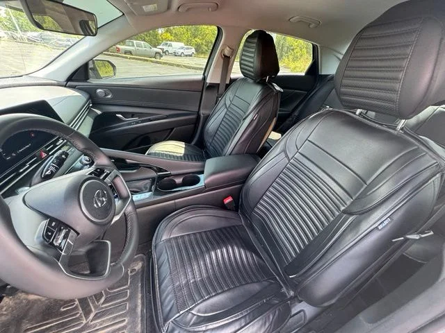 Used 2023 Silver Hyundai SEL image 13