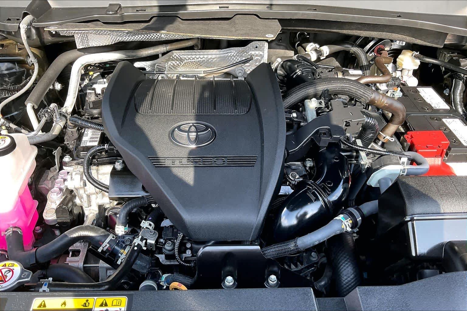 Used 2026 Midnight Black Metallic Toyota XLE image 31